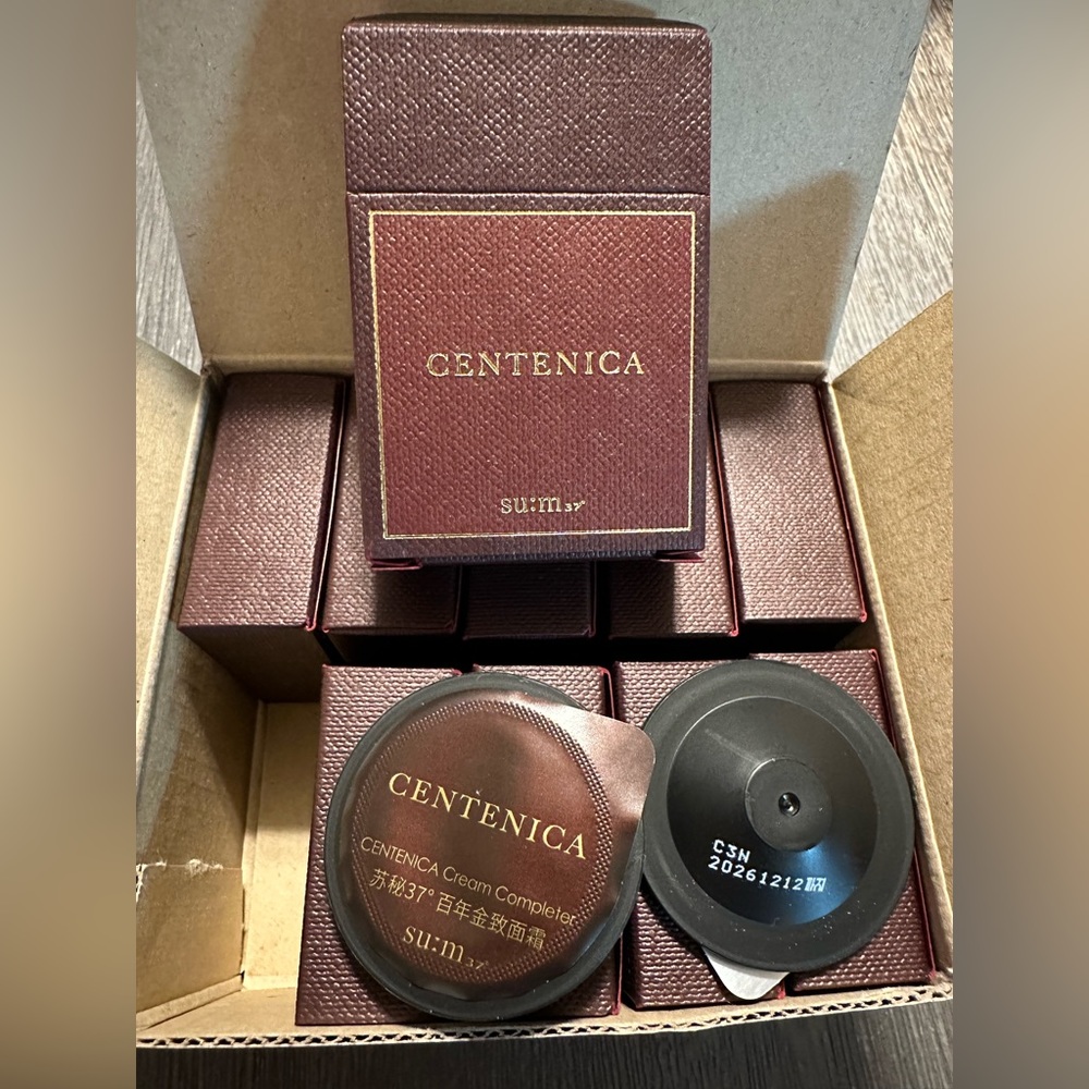 SU:M37 Centenica  Cream  0.6ml x 20 ea SUM37  (10 BOX)